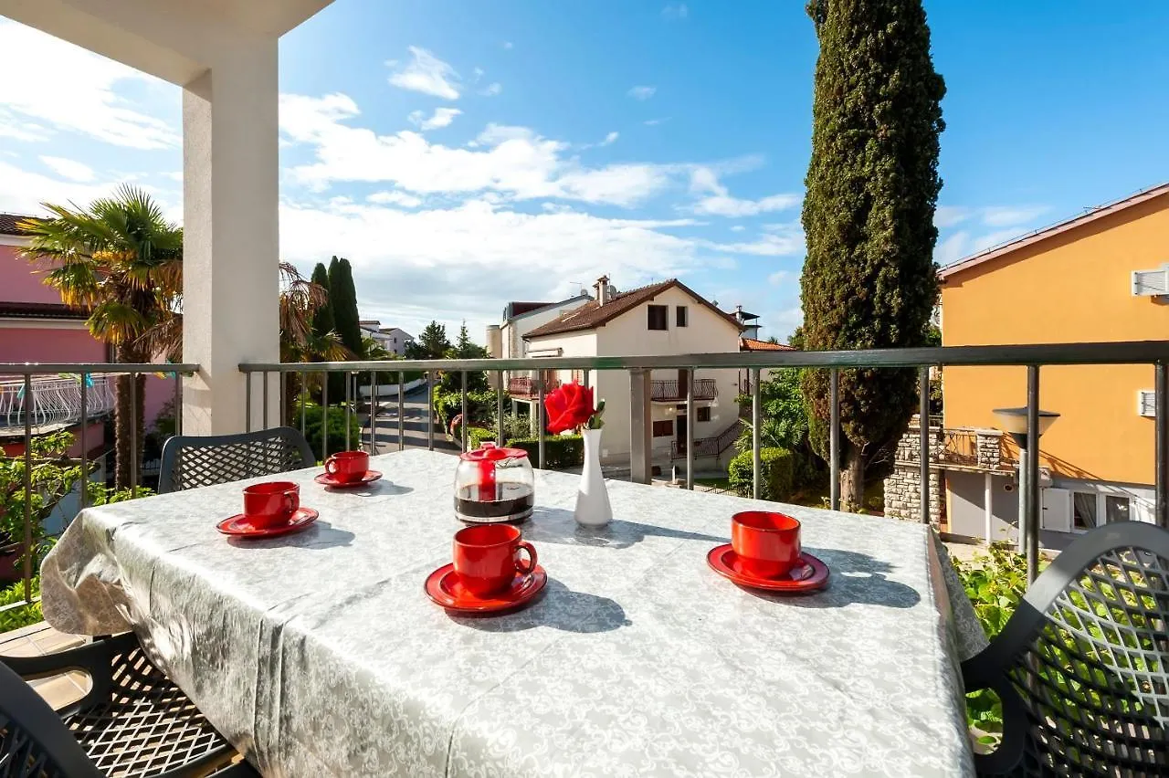Room And Apartments Mimi Rovinj 3*,  Croacia