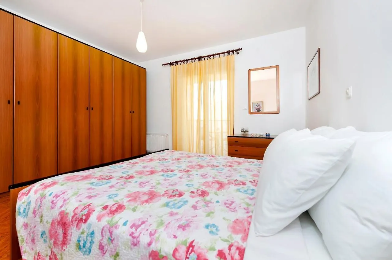 Room And Apartments Mimi Rovinj Croacia