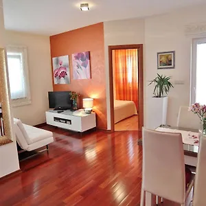 Apartman Gaga 98