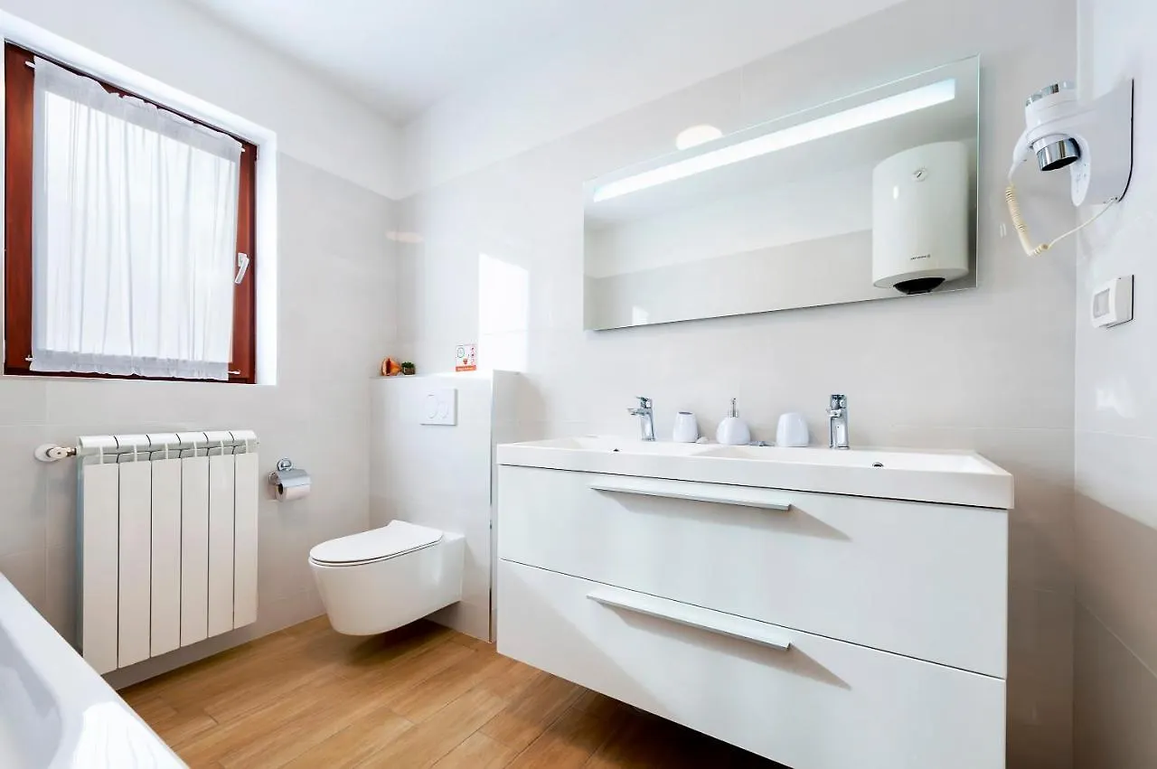 Room And Apartments Mimi Rovinj